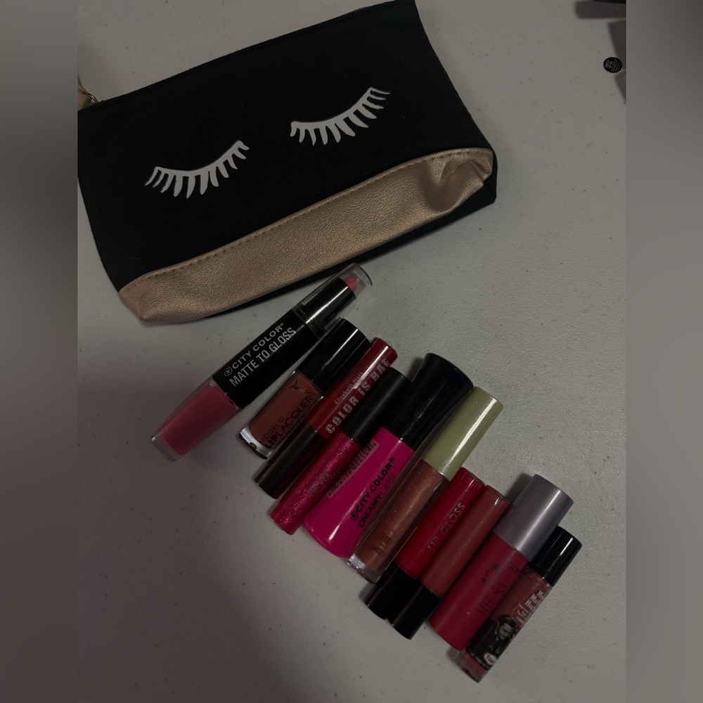 Assorted Pink and Red Lip Gloss Set with Cosmetic Pouch